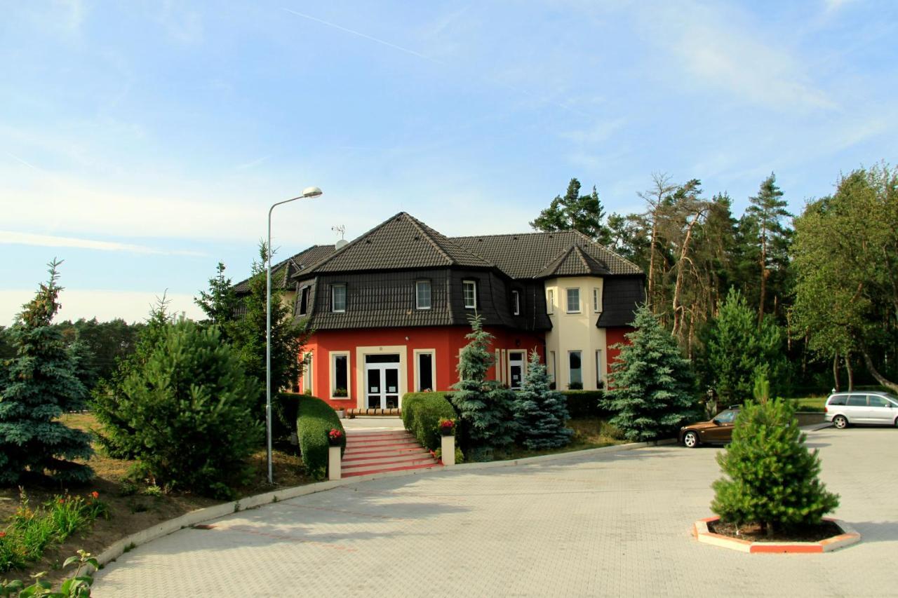 Penzion V Zalesi Hotel Mladá Boleslav Exterior foto